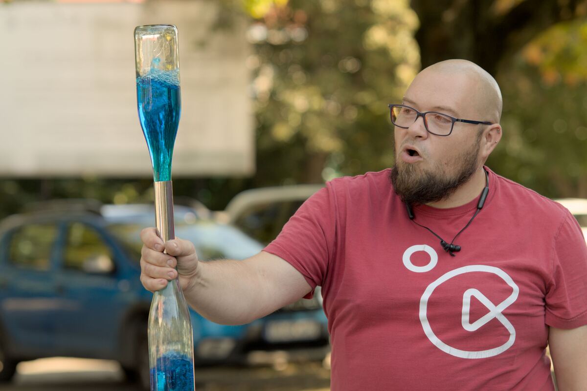 Suchy lód w butelce